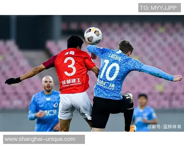 上海篮球队战术变革引发热议球迷热议新打法与球队未来发展方向